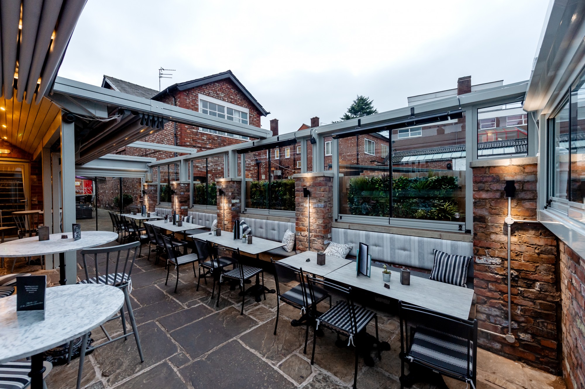 Modern Pergolas UK | Suburban Green Wilmslow